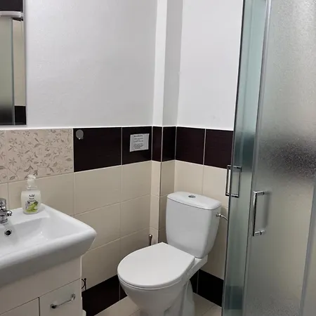 Zazrivsky Dvor - Magura, Wellness, Self Check-in, 6 Bedrooms, 4 Bathrooms Dom wakacyjny