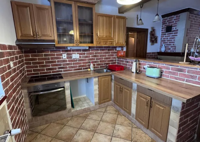 Semesterbostad Zazrivsky Dvor - Magura, Wellness, Self Check-in, 6 Bedrooms, 4 Bathrooms