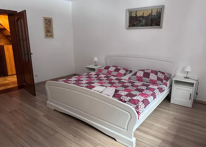 Zazrivsky Dvor - Magura, Wellness, Self Check-in, 6 Bedrooms, 4 Bathrooms *