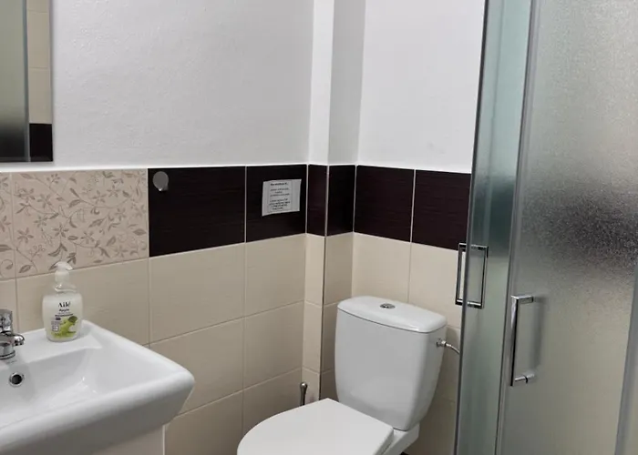 Zazrivsky Dvor - Magura, Wellness, Self Check-in, 6 Bedrooms, 4 Bathrooms Semesterbostad