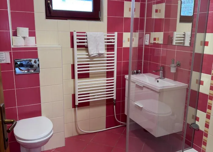 Zazrivsky Dvor - Magura, Wellness, Self Check-in, 6 Bedrooms, 4 Bathrooms